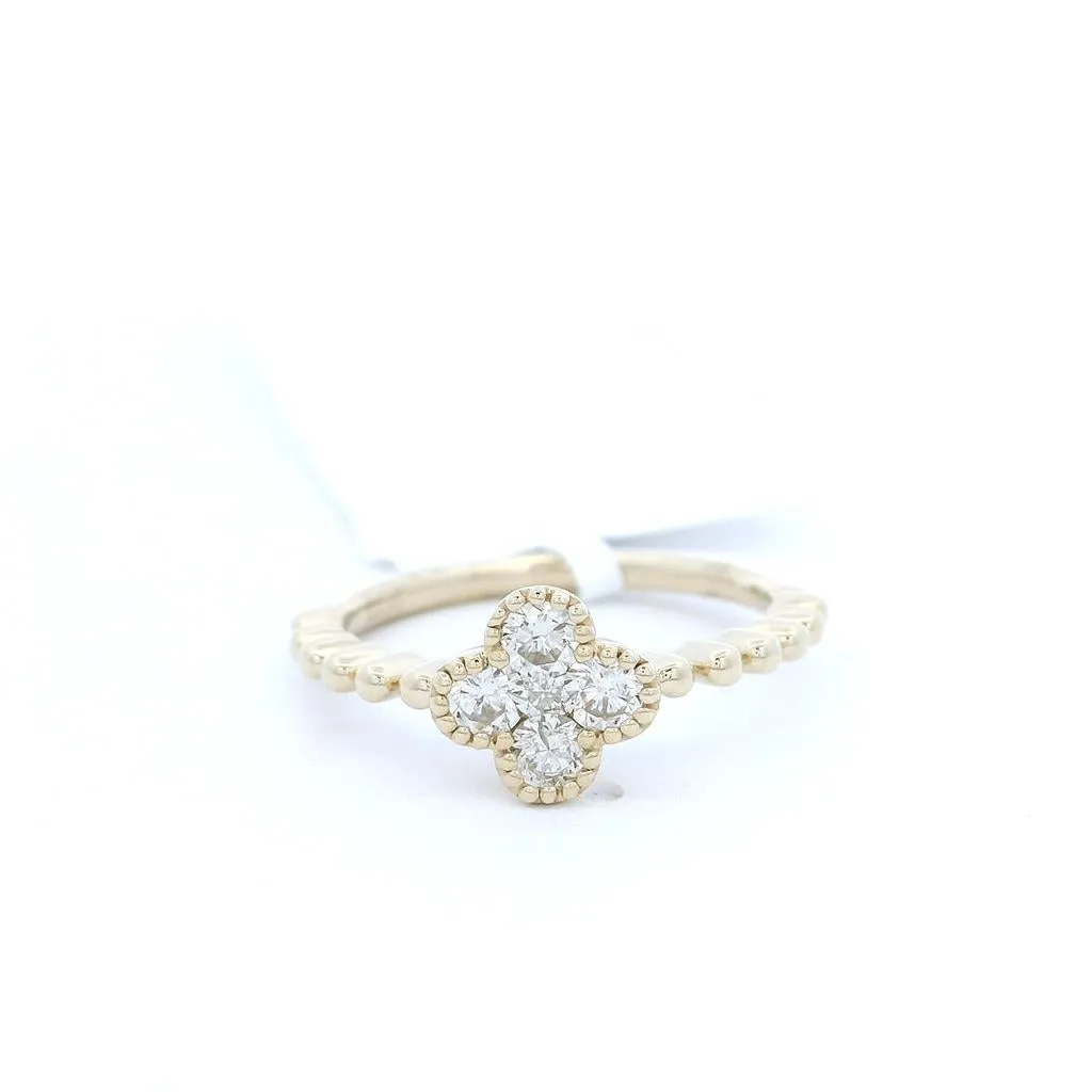 14K Yellow Gold Flower Natural Diamonds Ring
