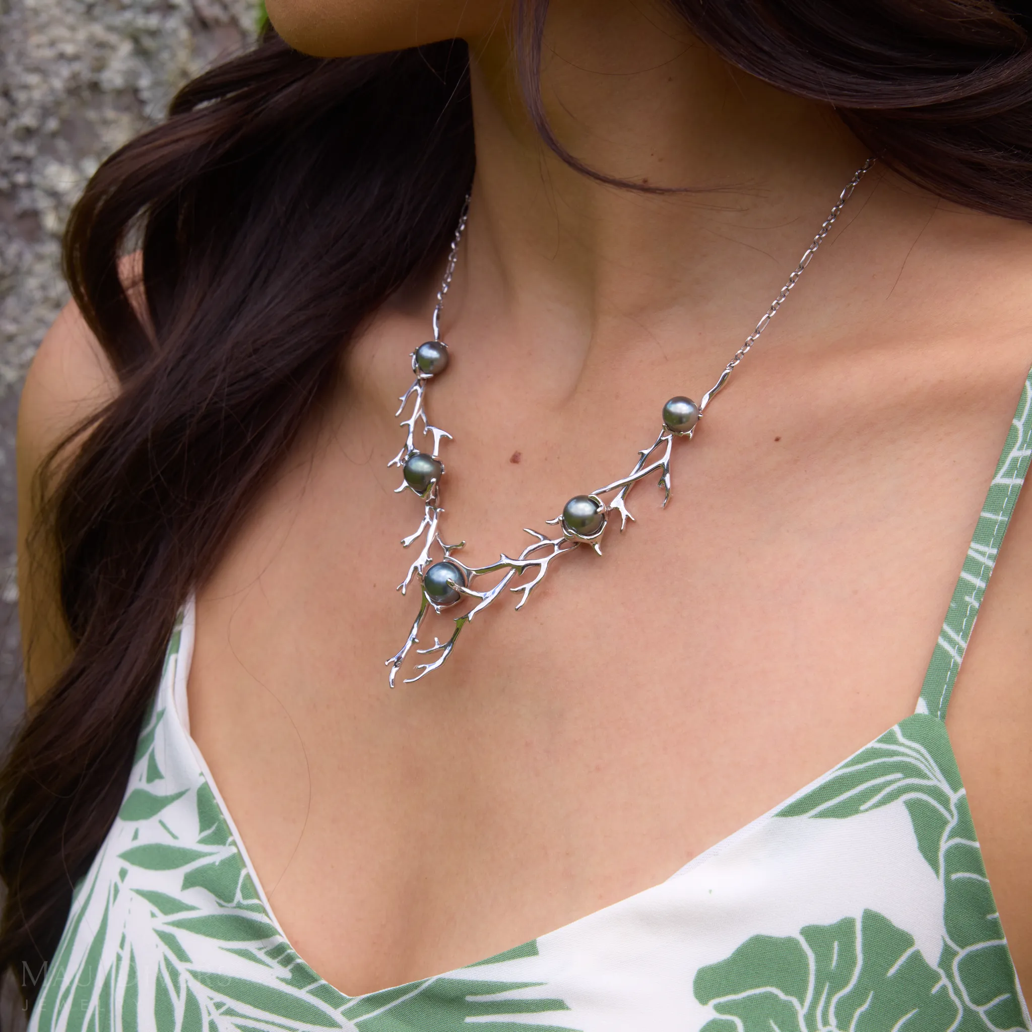 16-18" Adjustable Heritage Tahitian Pearl Necklace in White Gold