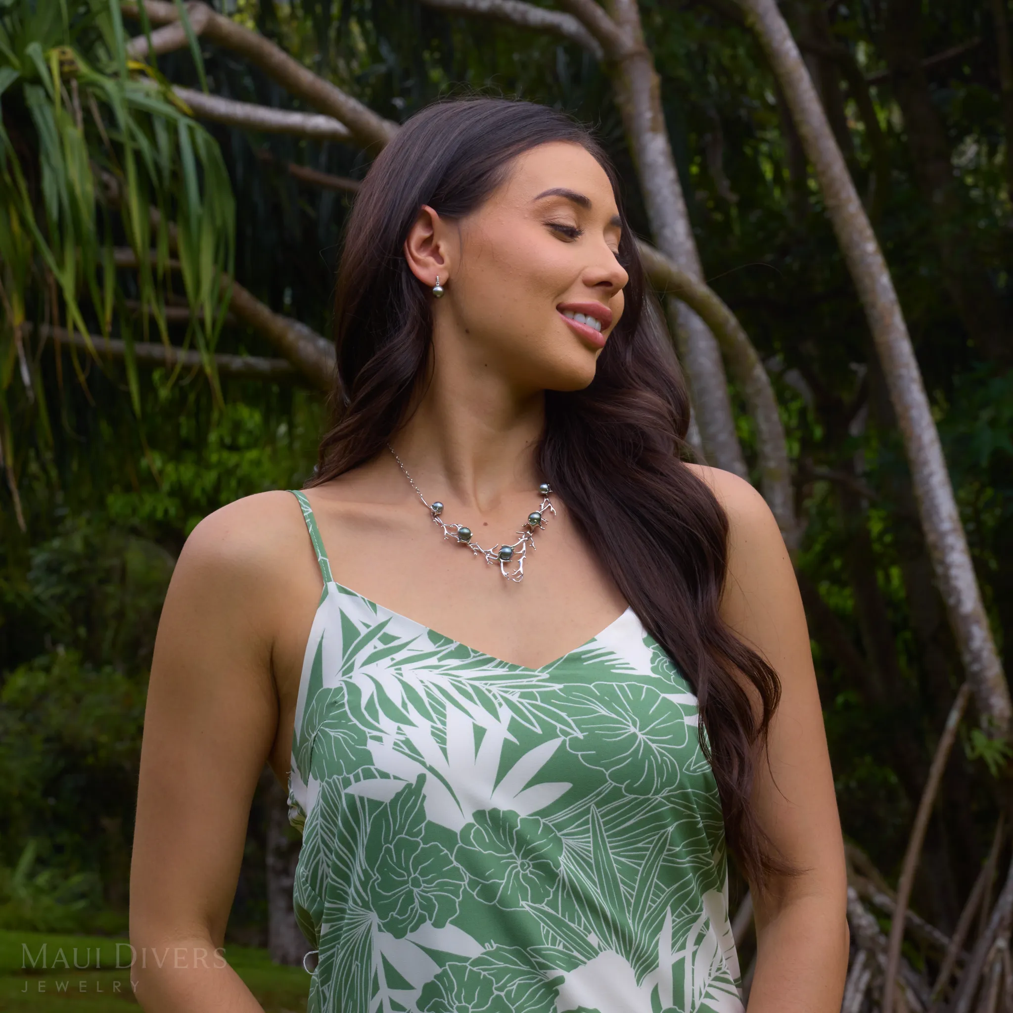 16-18" Adjustable Heritage Tahitian Pearl Necklace in White Gold