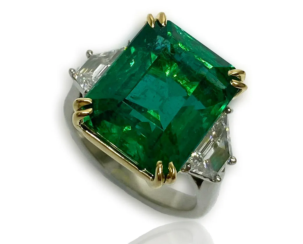 EMERALD RING 11.99 CRT