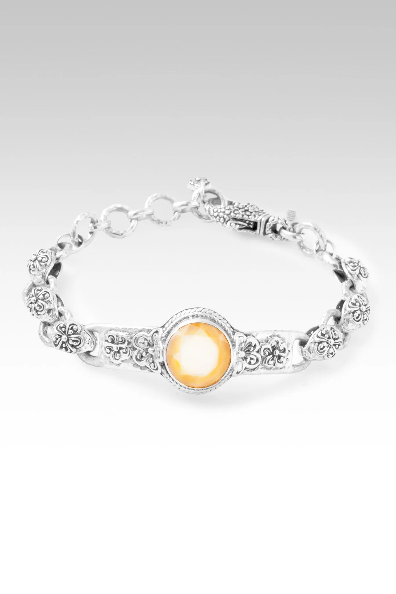 Flowers of Joy Bracelet? in Yellow Mother of Pearl