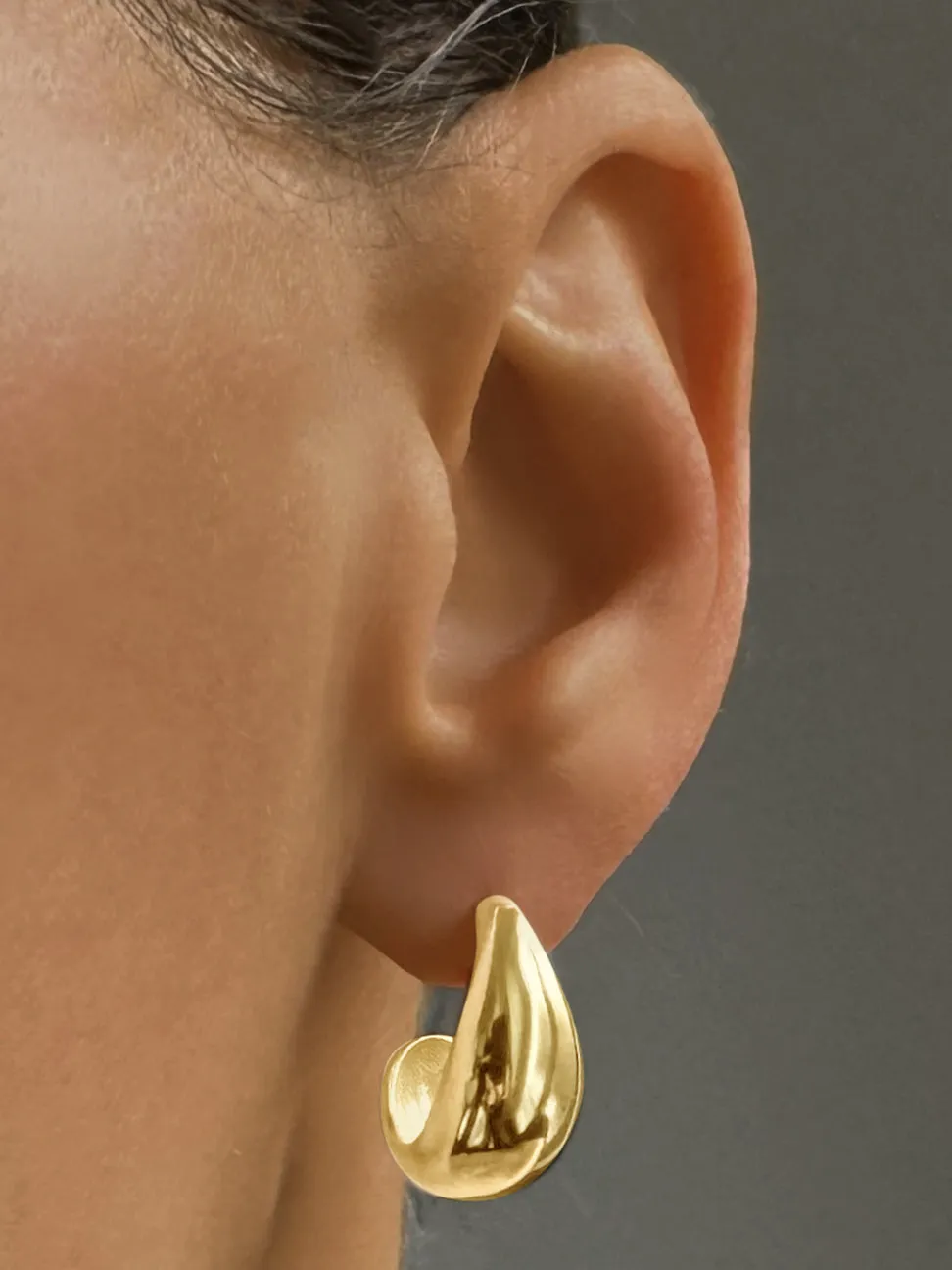 Gold earrings 18k yellow gold