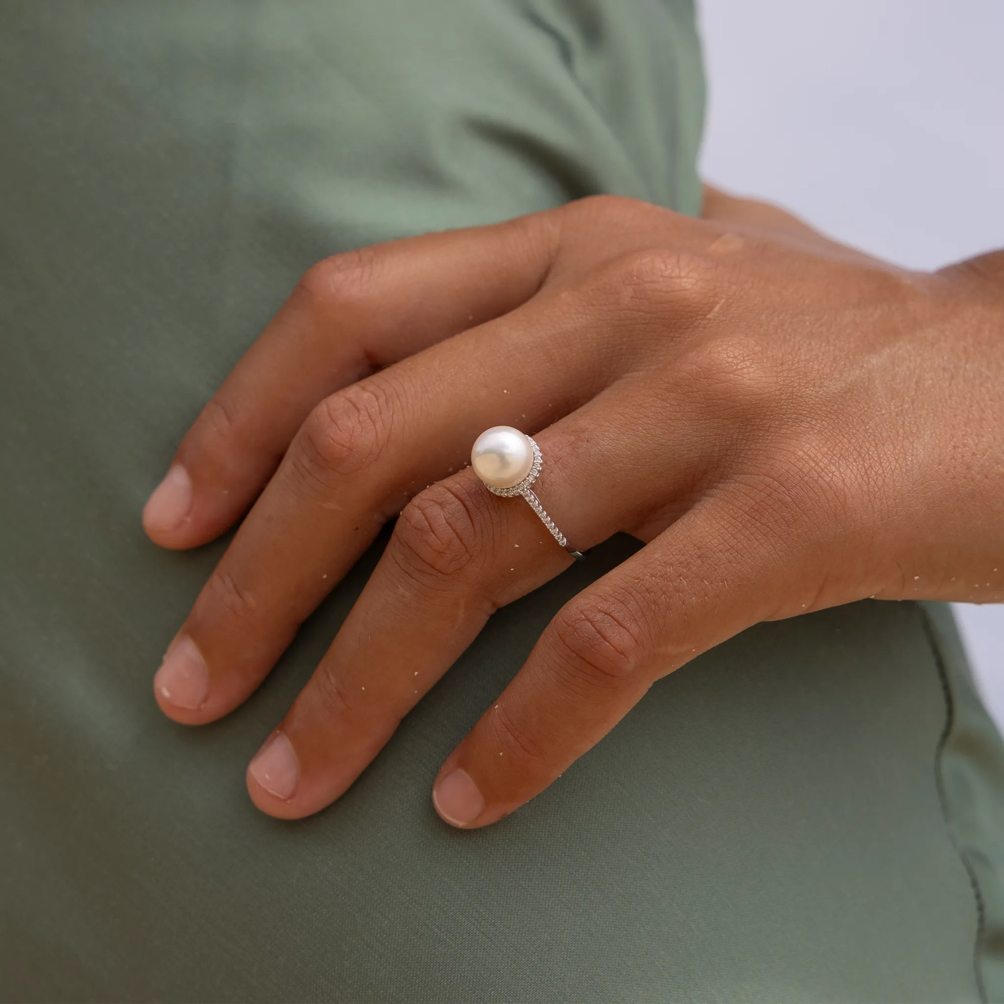 Halo Akoya White Pearl Ring in White Gold with Diamonds - 8mm