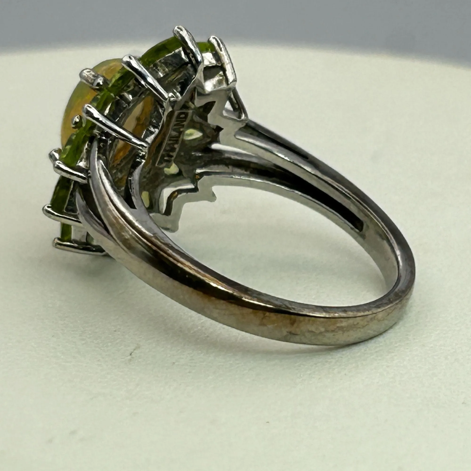 Jelly Opal and Green Peridot Flower Ring Thailand 925 KH SIZE 8