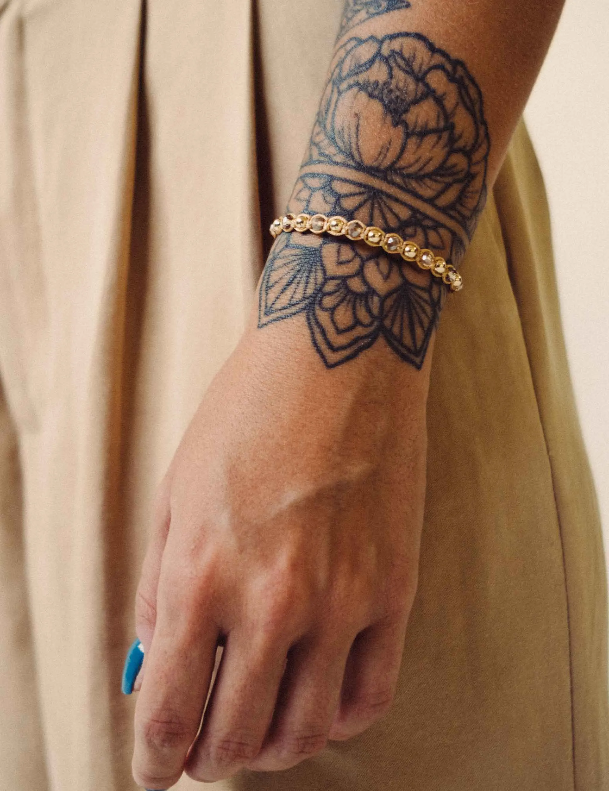 Lucia Bracelet 18k Gold ??Honey Thread