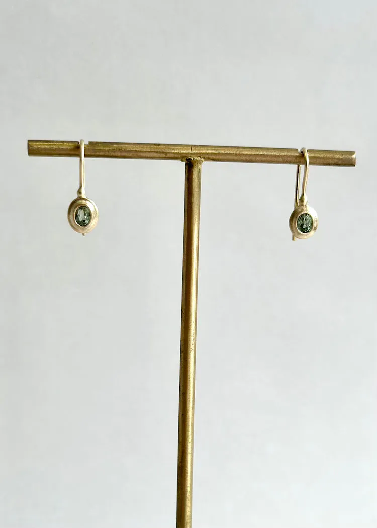 Monica Riley | Oval Green Sapphire Wire Earrings