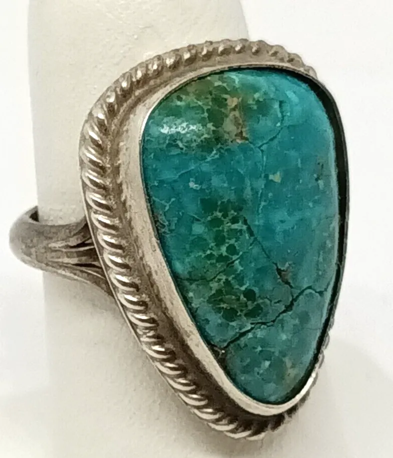 Native American Sterling Silver & Turquoise Ring Size 5, 7.8 grams