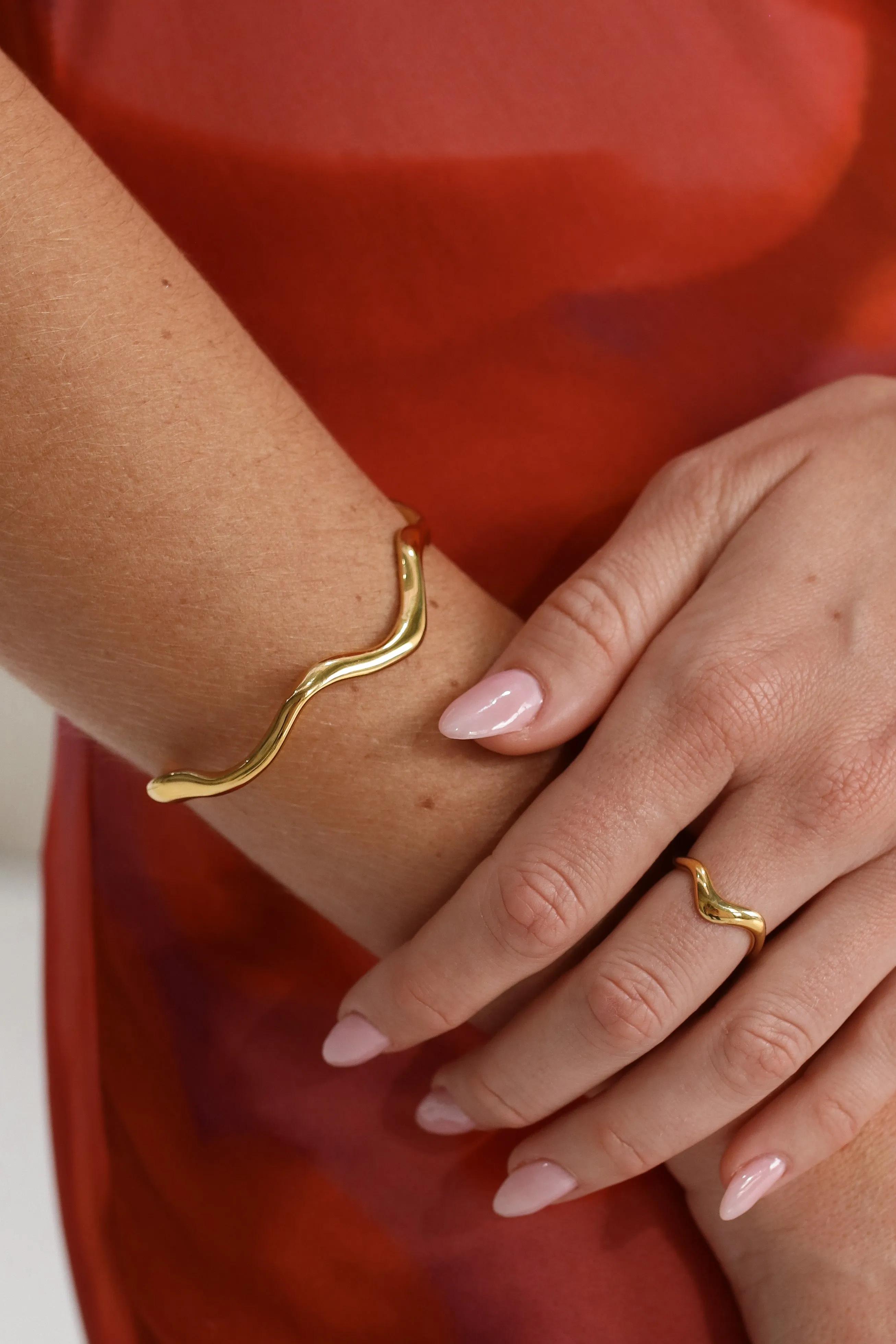 Scarlett - Stainless Steel Bangle