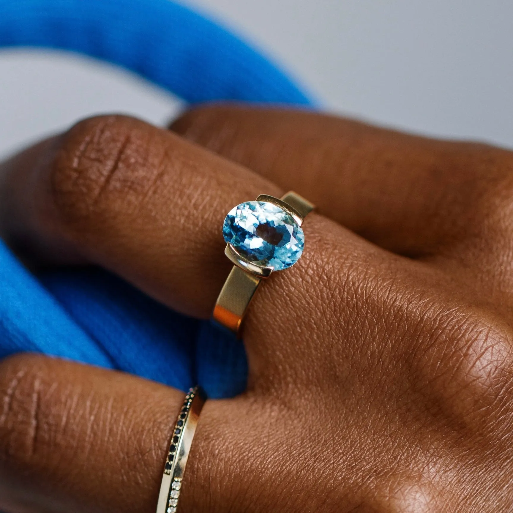 Silvi Ring with Aquamarine in Gold